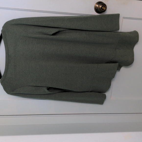 DG2 Diane Gilman Sz L Green Polyester Spandex High Low Top - Picture 5 of 5